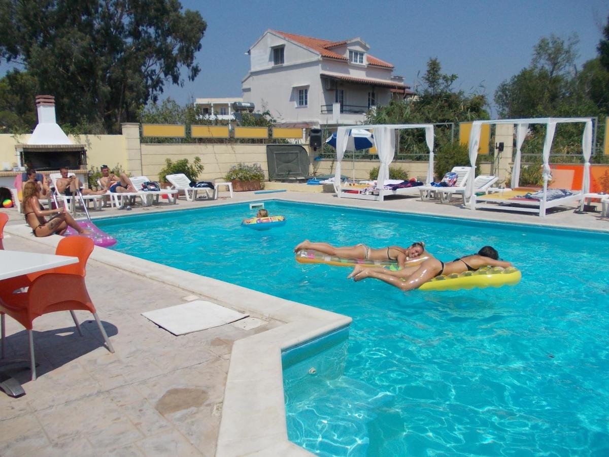 Kavos Central Gardens Esterno foto